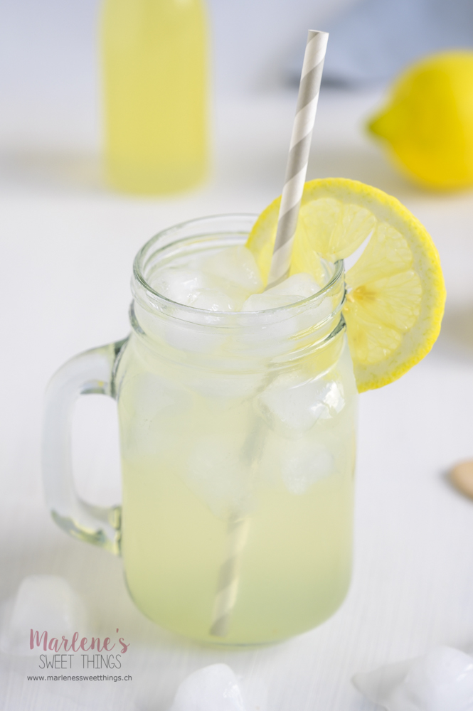 Erfrischende Hausgemachte Zitromen Limonade