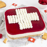 Zitrone-Quarktorte-mit-Himbeerspiegel