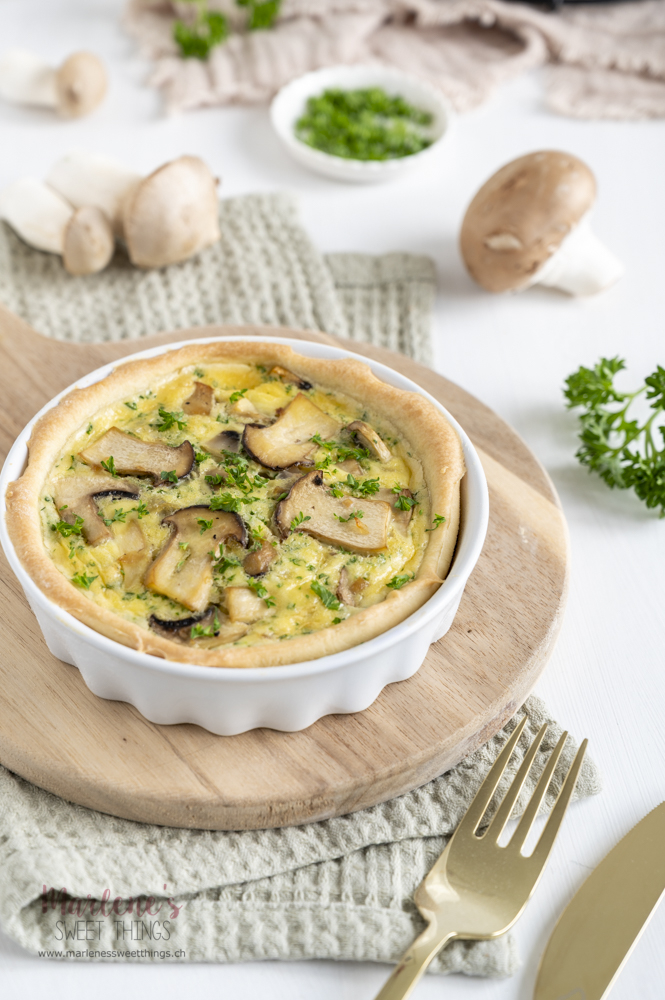 Pilzkuchen mit Rahmguss