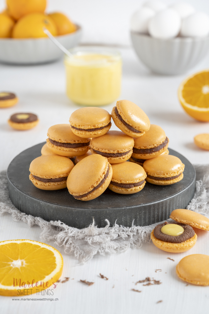 Französische Makronen mit Orange und Schokolade