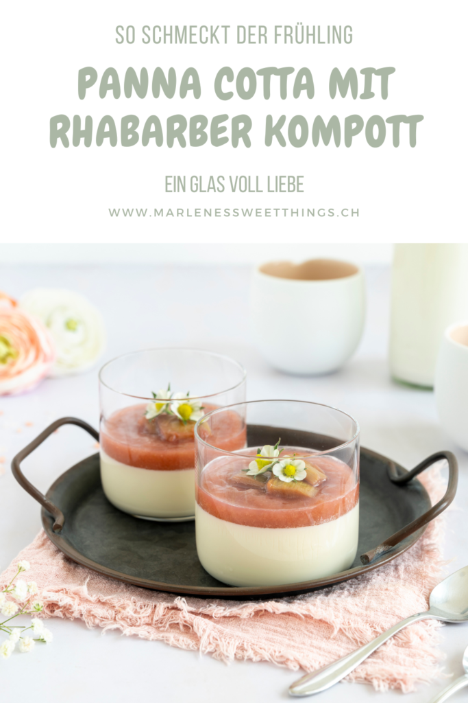 Panna Cotta mit Rhabarber Kompott