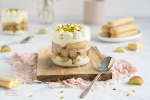 Rhabarber Tiramisu ohne Ei