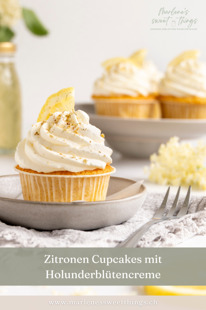 Zitronen Cupcakes mit Holunderblütencreme